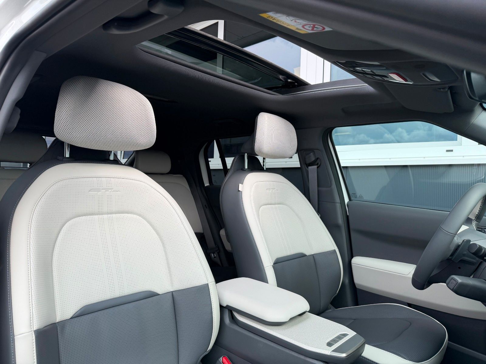 Fahrzeugabbildung Kia EV3 81,4 GT-Line  DWP COM Glasdach