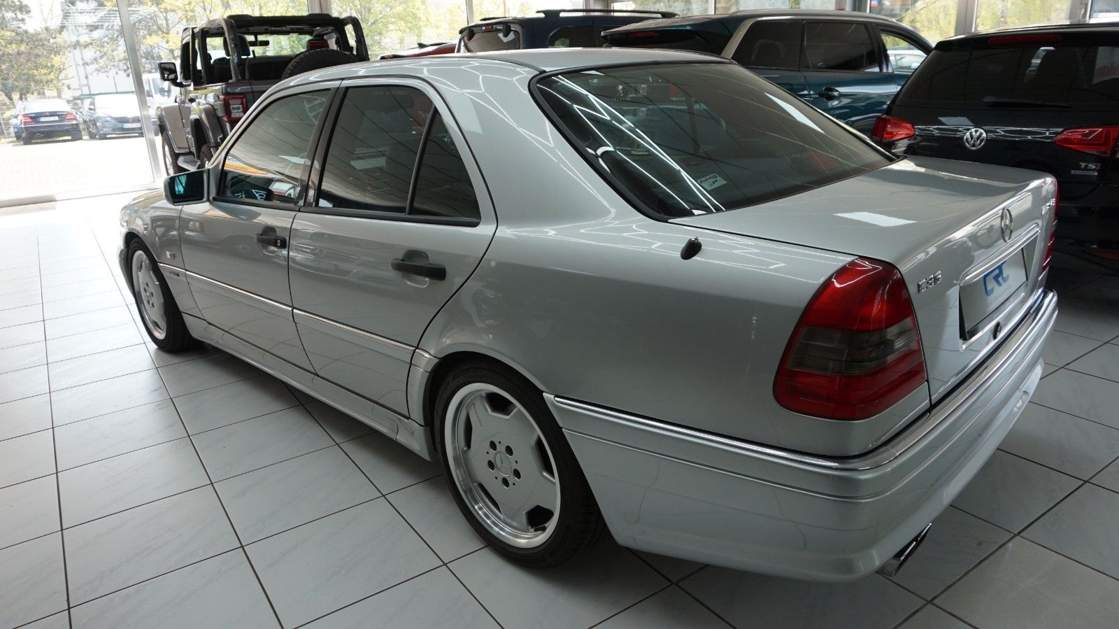 Fahrzeugabbildung Mercedes-Benz C 36 AMG aus deutscher Sammlung.