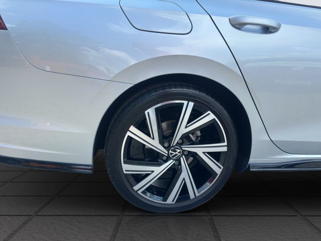 Golf Variant eTSI 1.5 Mildhybrid R-Line DSG Blac