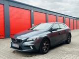 Volvo v40 Cross Country - Volvo V40 Cross Country aus 2013