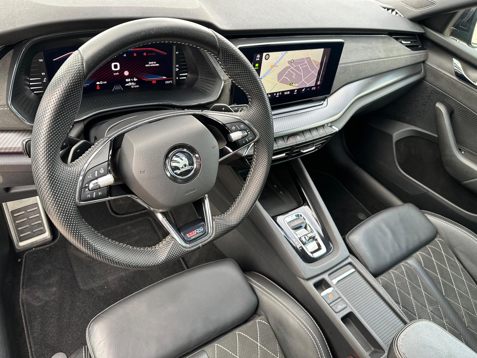 Skoda Octavia Combi 2.0 TDI RS 4x4 NAV+LED+PANO+KAMERA