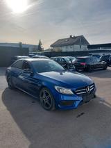 Mercedes-Benz C 300 AMG Line Nachtpaket Autom. - blaue Mercedes-Benz C 300
