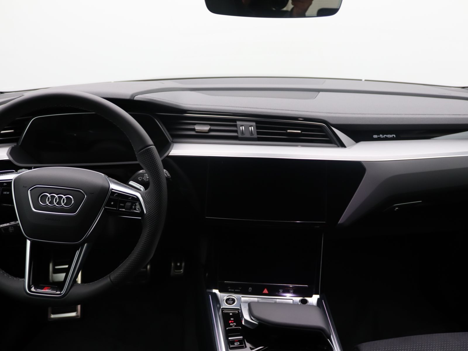 Audi Q8 e-tron - Bild 10