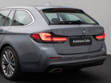 Fahrzeugabbildung BMW 530e xD Pano Kamera DAB HiFi Adapt. Fahrwerk 19"