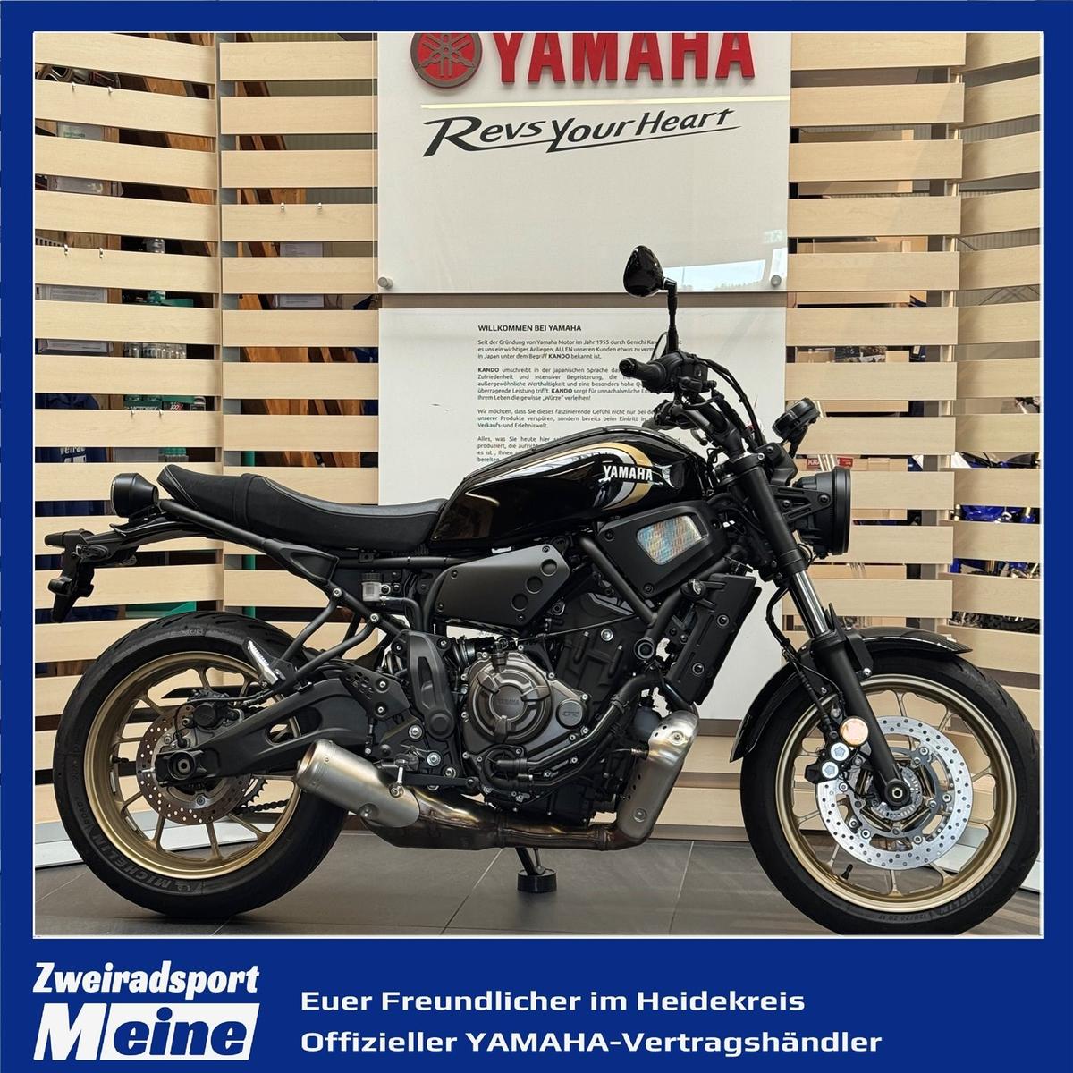 Yamaha XSR700 * 1. Hand * neuwertig * 3tkm * A2 35KW