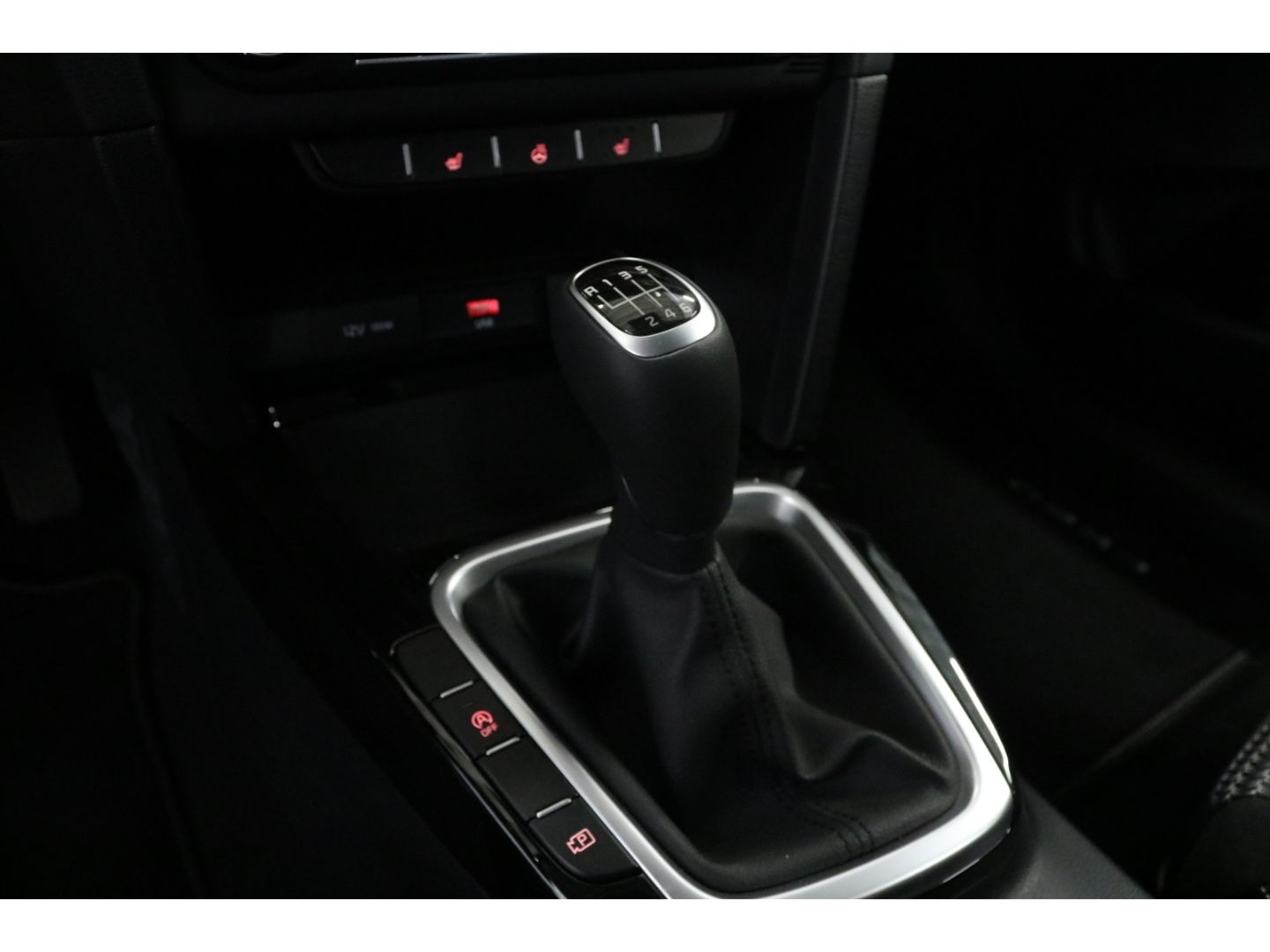 Fahrzeugabbildung Kia Ceed_sw Vision SHZ LED Navi Tempomat DAB PDC