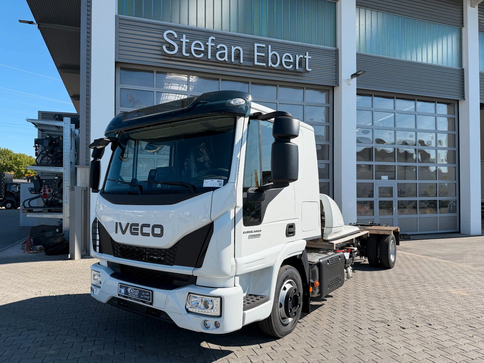 Fahrzeugabbildung Iveco Eurocargo ML80E21/P L-Haus AHK Standheizung