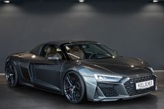 AUDI R8 Spyder 5.2 FSI quattro Performance - UPE 251k