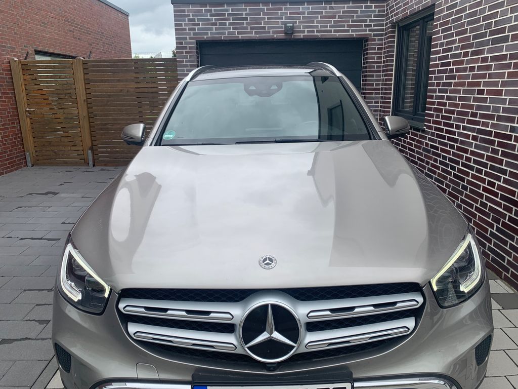 Mercedes-Benz GLC 220