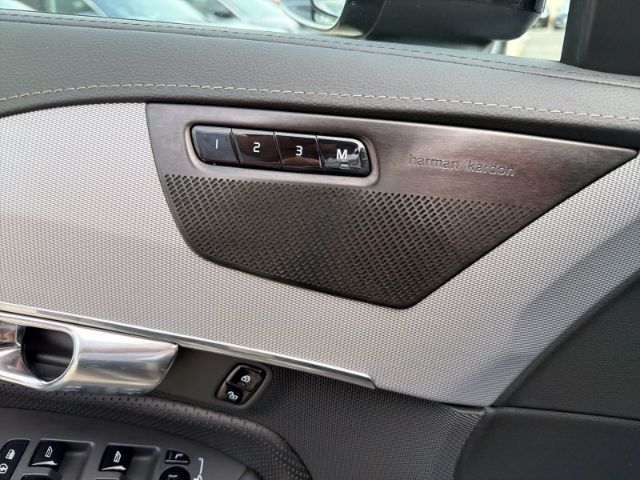 Volvo XC90 Plus Dark Plug-In Hybrid T8 AWD 7-Sitzer Lu foto 21