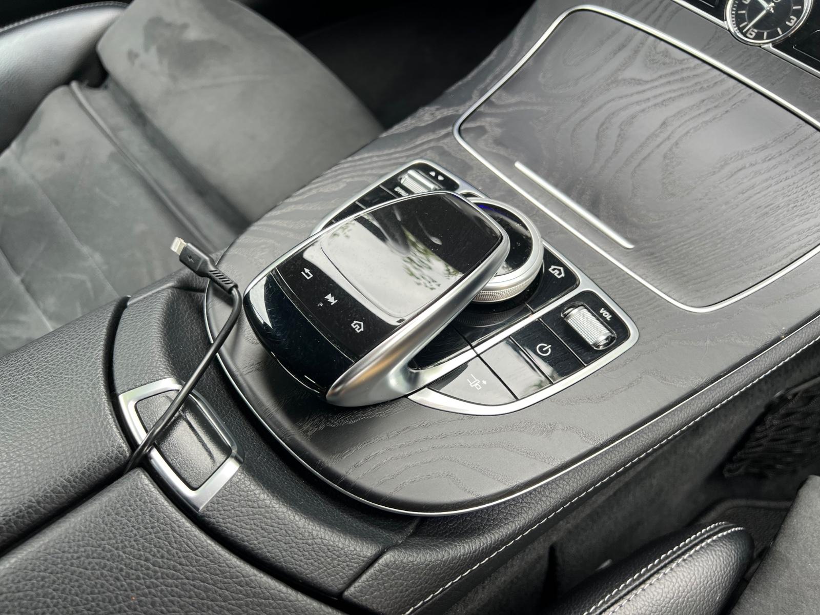 Mercedes-Benz E 220 d Autom. AMG Line Widescreen Burmester uvm