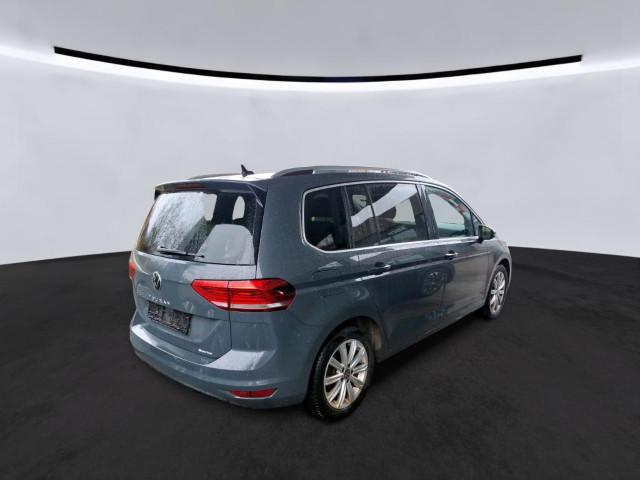 Volkswagen Touran 1.5 TSI Highline DSG 7-Sitzer Navi LED Ka