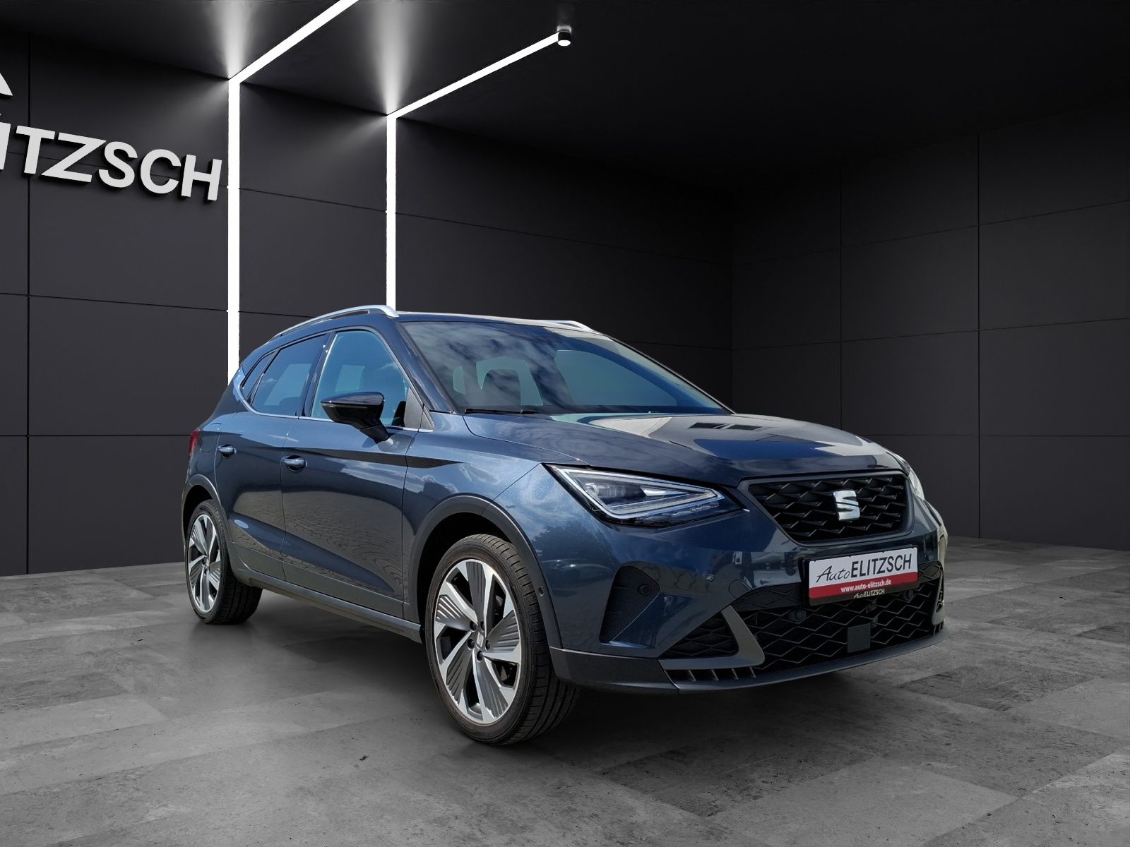 Fahrzeugabbildung SEAT Arona TSI FR-Line DSG LED Navi AID ACC RFK SH LM