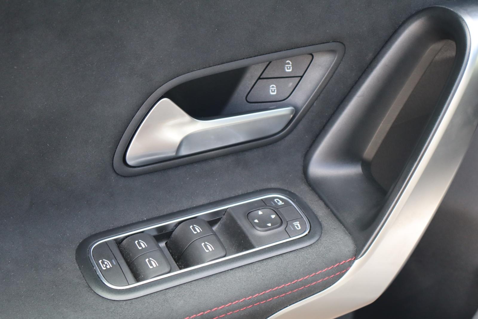 Mercedes-Benz A-Class AMG/ PANO/LED/2JahreGarantie, миниатюра 17