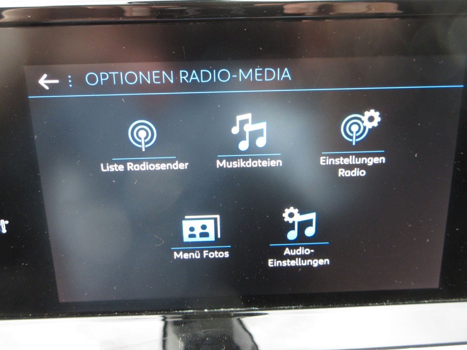 Fahrzeugabbildung Peugeot 2008 Active LED/NAVI/PDC/CAM/SHZ