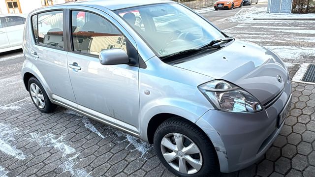 Daihatsu Sirion 1.3-AUTOMATIK-TÜV NEU-KLIMA-120TKM