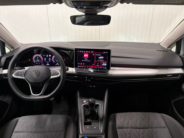 Golf VIII Life 1.5 TSI ACC LED SHZ LENKRADHZG