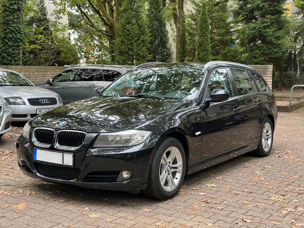 BMW 318, 2012