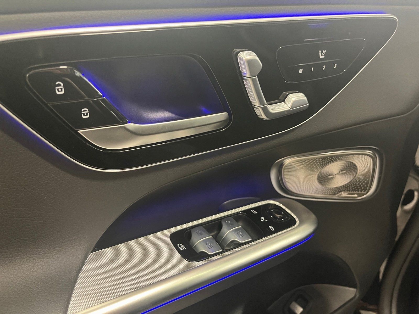 Fahrzeugabbildung Mercedes-Benz GLC 300 d 4M AMG Plus*Airmatic*Pano*HUD*Distro*