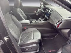 Fahrzeugabbildung DS Automobiles DS7 Crossback E-Tense 225 Performance Line