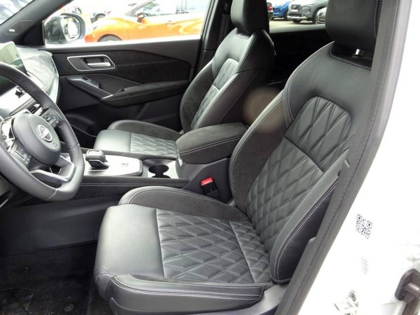 Fahrzeugabbildung Nissan Qashqai 1.3 DIG-T MHEV Tekna + ALW-Reifen