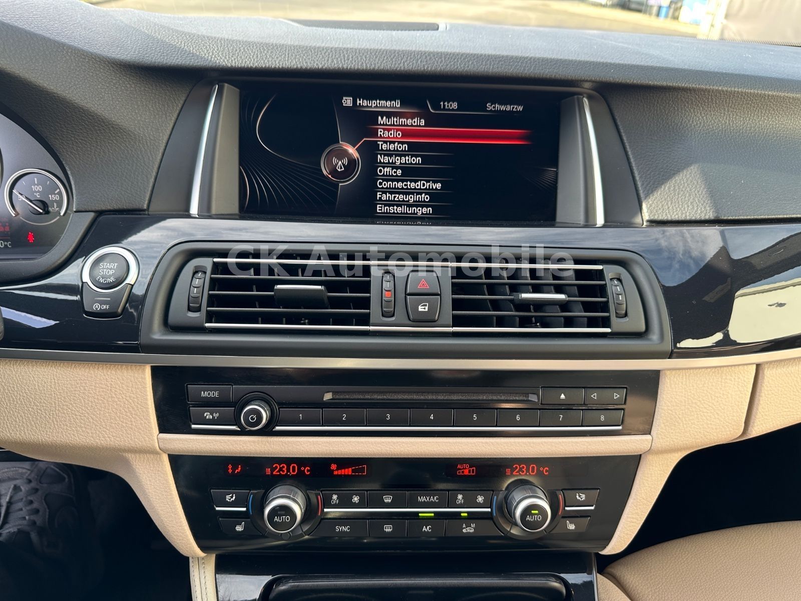 Fahrzeugabbildung BMW 520d Touring M-Sport/Shadow-Line/Navi/Pano/Kam.