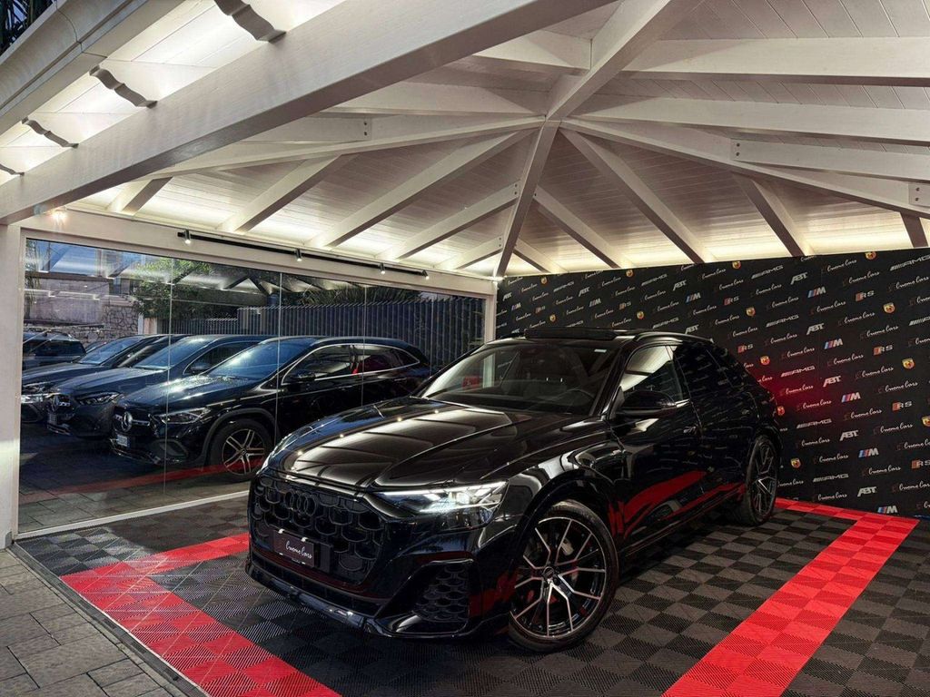 Image of Audi Q8