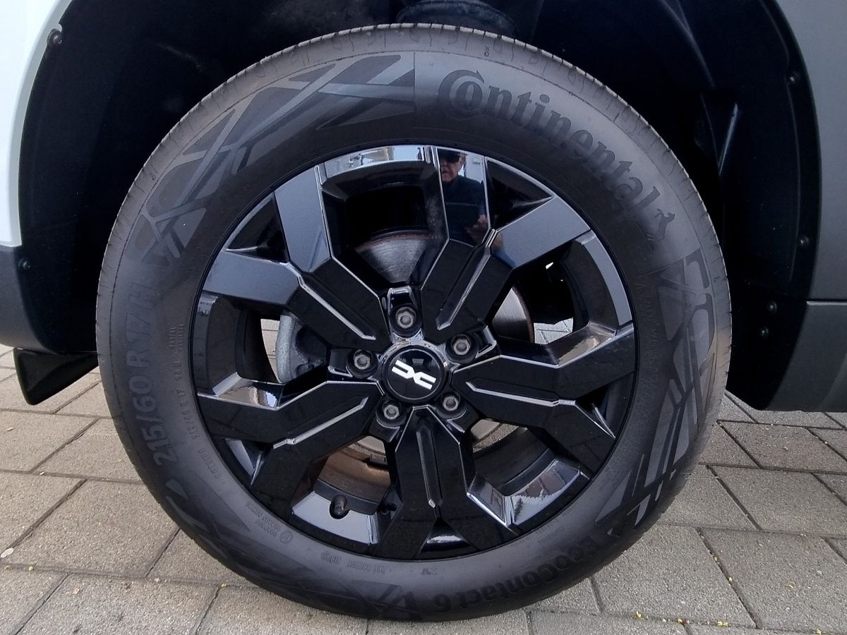 Fahrzeugabbildung Dacia Duster Sondermodell Extreme TCe 150 EDC