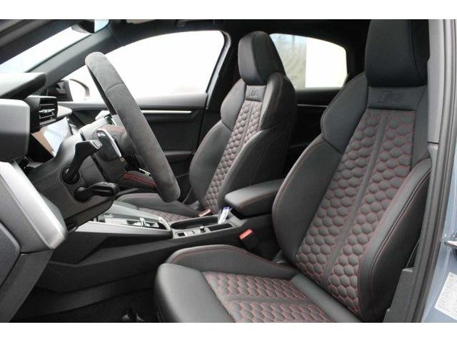 RS3 Sportback qu.S-tr Mtrx*Pano*SpAGA*B&O*Design
