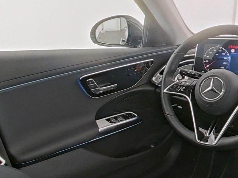 Mercedes-Benz E 220 d T AVANTGARDE Advanced+AHK+Kamera+MY2026!