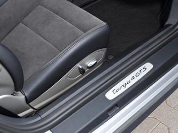 صورة مصغرة 33 لـ 2019 Porsche 991