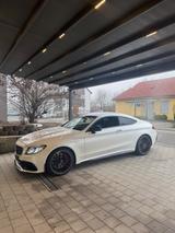 Mercedes-Benz C 63 AMG Mercedes-AMG C 63 S Autom. Mercedes...