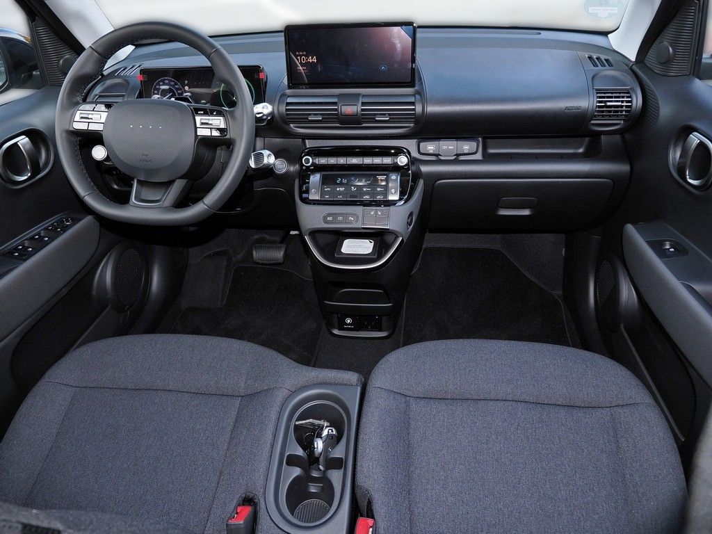 Fahrzeugabbildung Hyundai INSTER EV Prime V2L-Paket, Glas-Schiebedach