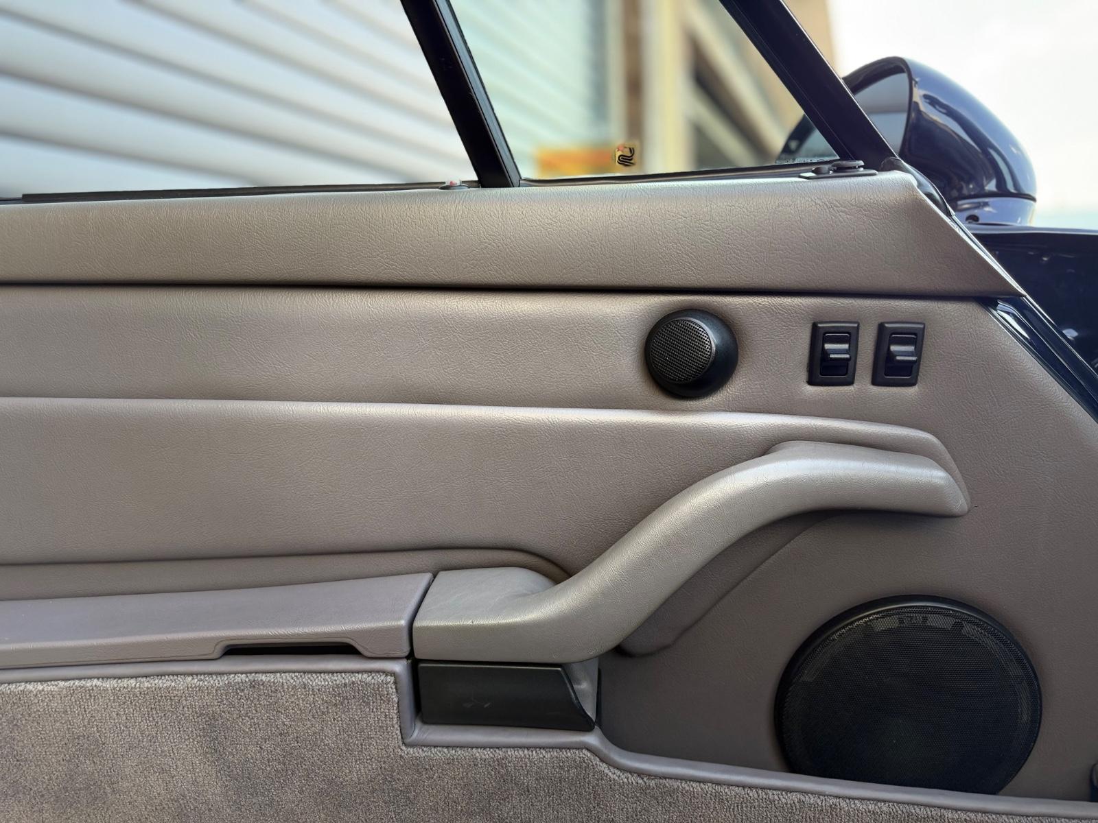 Porsche 993 Carrera Cabriolet/DE/H-Kennzeichen/TURBO RAD
