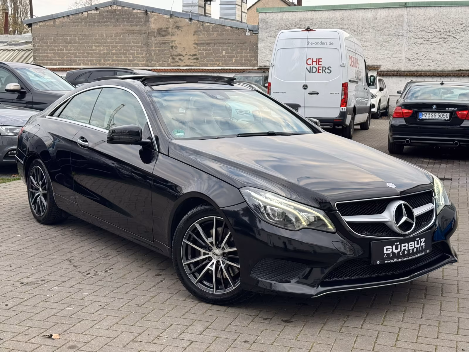 Mercedes-Benz E 350 Coupe  4Matic*Pano*HarmanKard*KAmera*LED