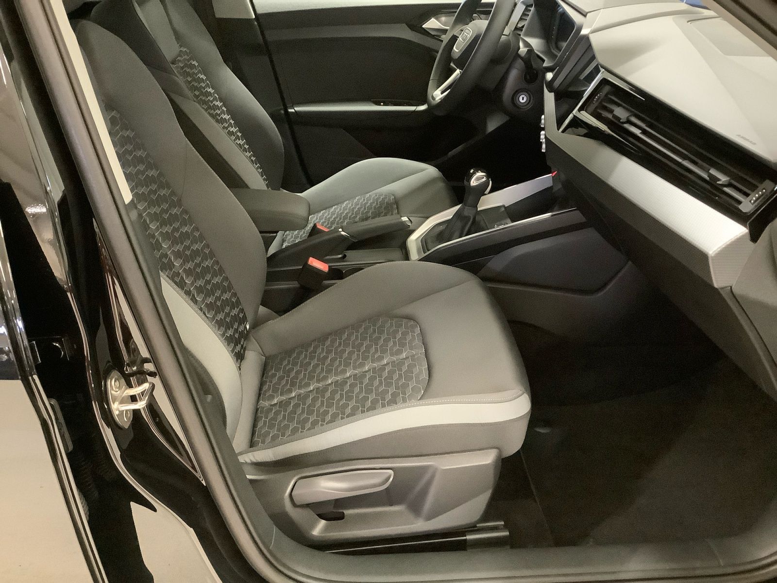 A1 Sportback Advanced 30 TFSI S tronic,Navi Plus