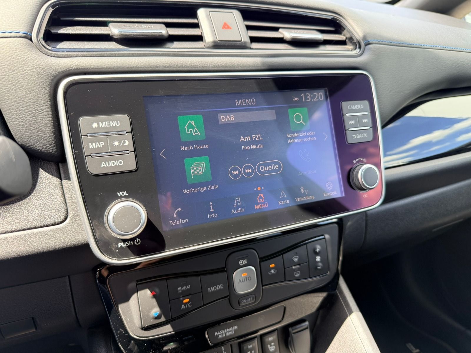 Fahrzeugabbildung Nissan Leaf Connecta 62kWh*LED*360°Cam*Wärmepumpe