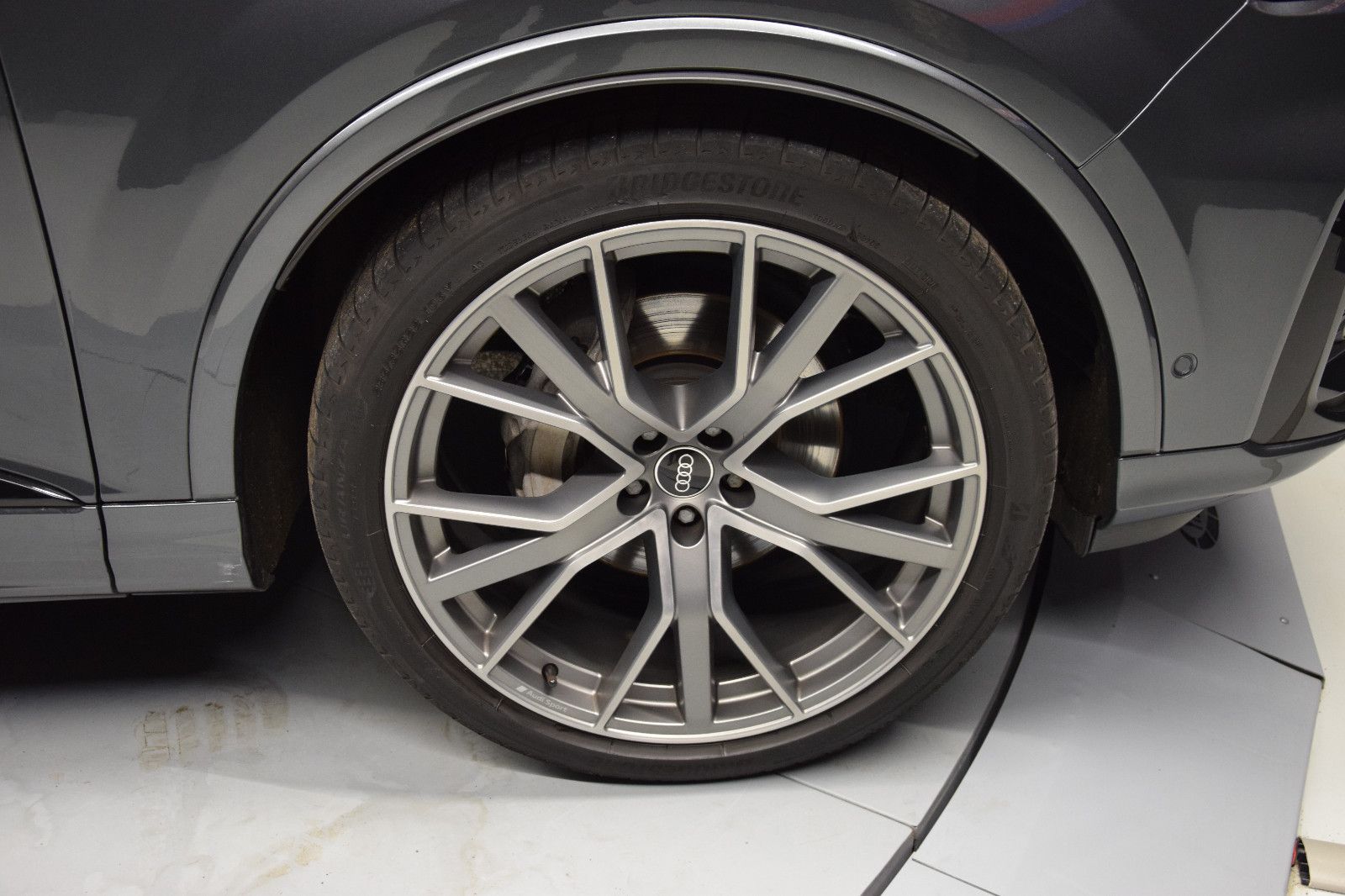 Fahrzeugabbildung Audi Q7 50 TDI quattro S line Pano Luft Massage 22"