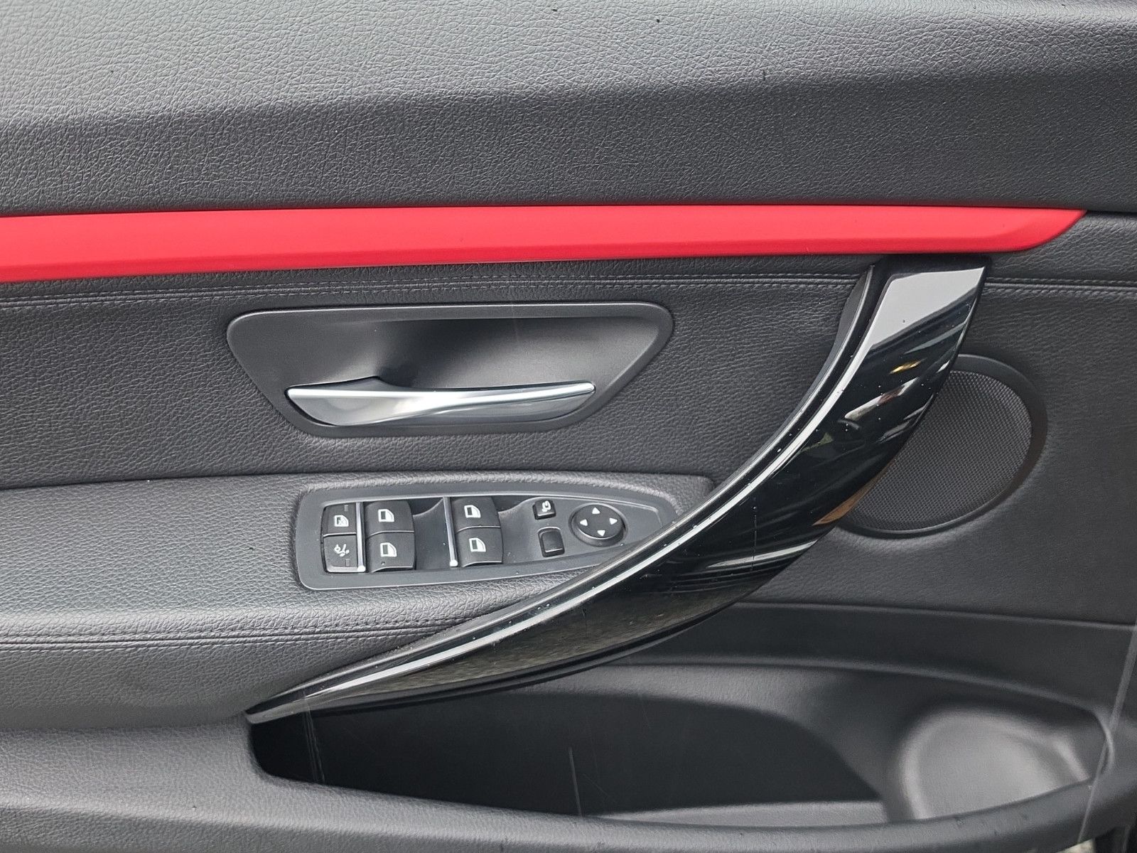 Fahrzeugabbildung BMW 320 3 Gran Turismo xDrive Sport Line Aus 1.Hand