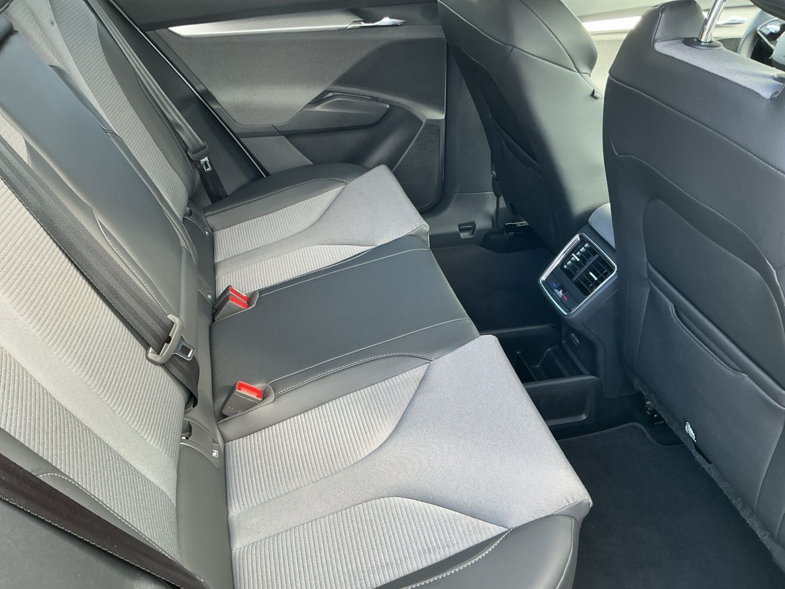 Skoda Enyaq - Bild 16