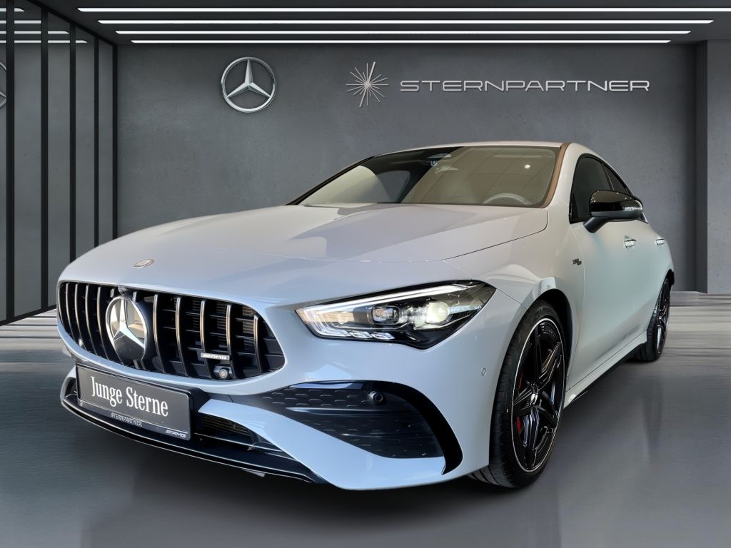 MERCEDES-BENZ AMG CLA 35 4M AMG+Night+Navi+Distronic+AHK+MBUX+