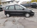 Renault Scenic Authentique Summertime 1.4 16V Authen... - Renault Scenic: Authentique