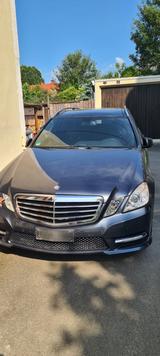 Mercedes-Benz E 220 CDI T BlueEFFICIENCY AVANTGARDE AVANTGARDE - gebrauchte Mercedes-Benz E 220 aus dem Jahr 2012