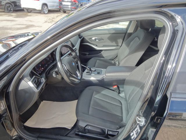 Fahrzeugabbildung BMW 320d Advantage/1.Hd/Navi/AHK/Virtual/190PS/