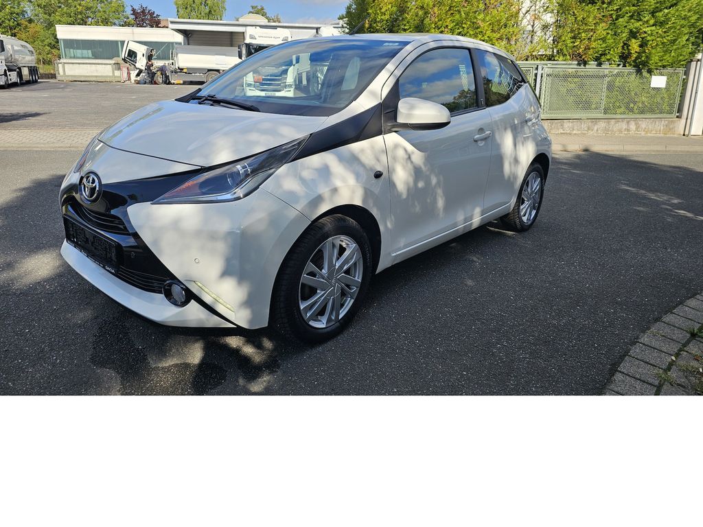 Image of Toyota Aygo (X)