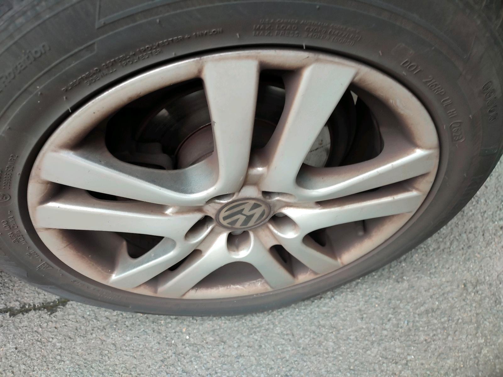 Volkswagen Touran 2010 — photo 6