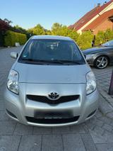 Toyota Yaris 1,33 TÜV 2026 8 fach bereift ... - Toyota Yaris: 1.8