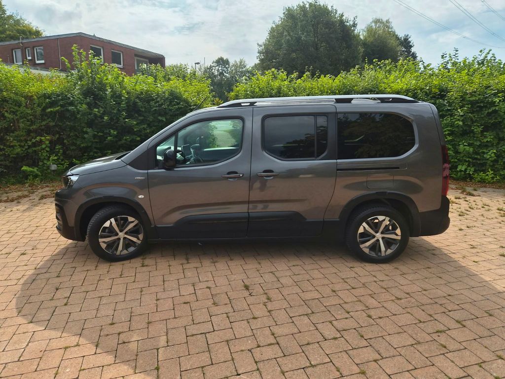 Image of Peugeot Rifter