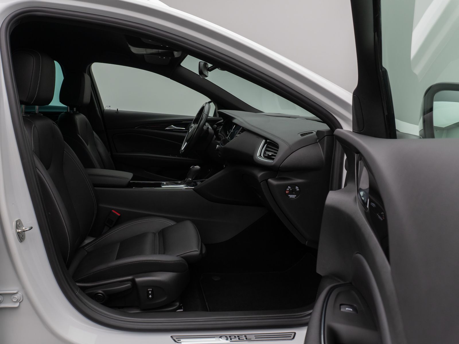 Fahrzeugabbildung Opel Insignia B Sports Tourer GS Line Plus 4x4 Kamera