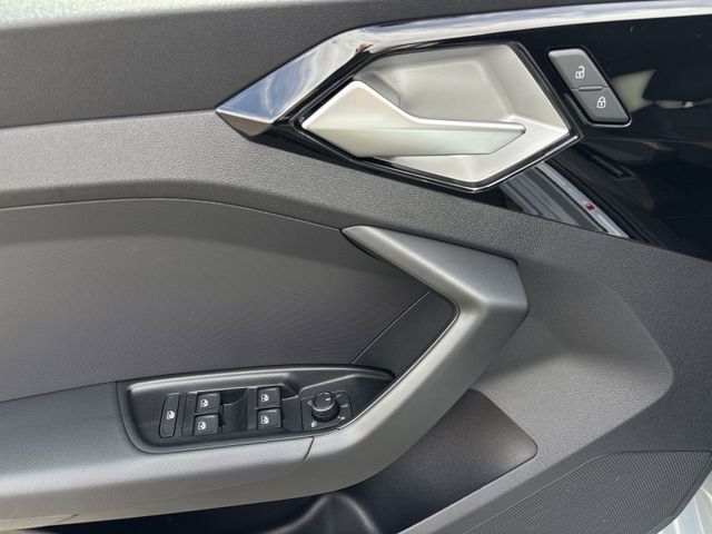A1 Sportback 35 TFSI S LINE NAVI+LED+VCP+PDC+SMA